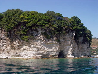 The rocks in  Gialiskari bay